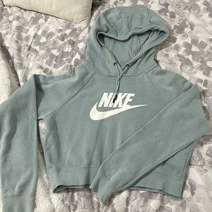 Nike cropped sweatshirt